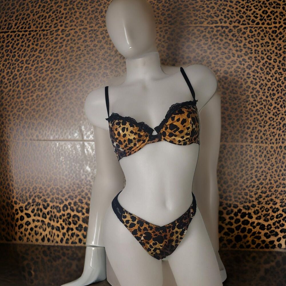 Vintage 90s Adrianna Papell Silk Leopard Underwire Bra and Thong Set Size 34C M - Picture 9 of 10